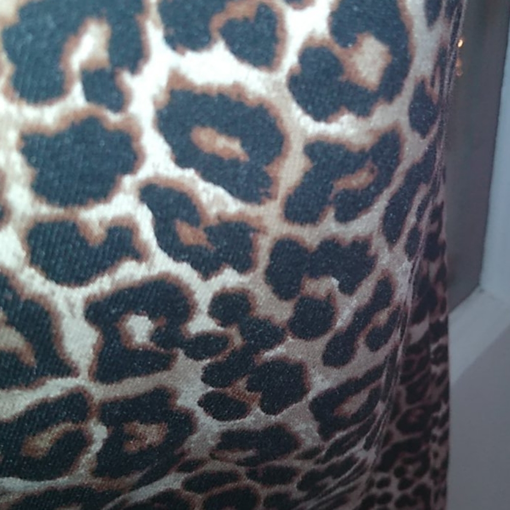 Bold Elements Cut To Curve Leopard Print Jeans - image 7